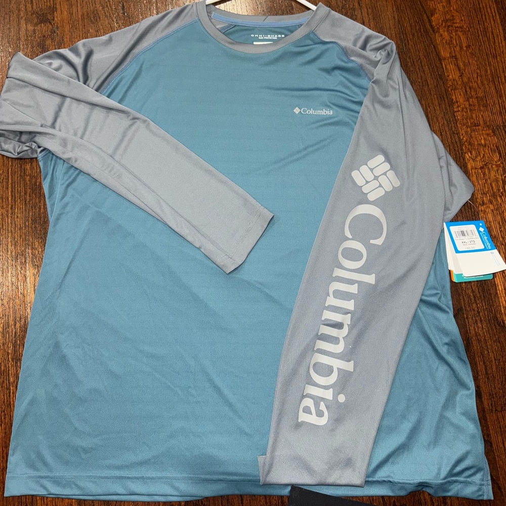 Columbia Men's Two-Tone Blue Long Sleeve Tee